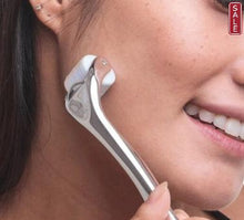 Load image into Gallery viewer, Titanium Microneedle Dermaroller - Beauty By Taghreed